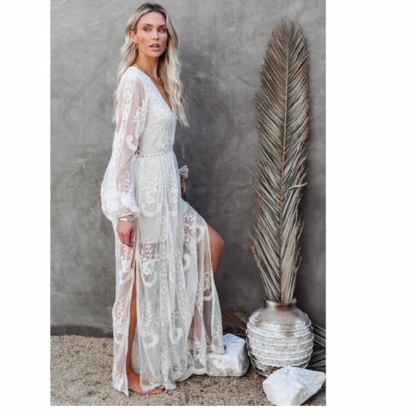 AMELLIA Bohemian White Lace Maxi Dress - Picture 3 of 16